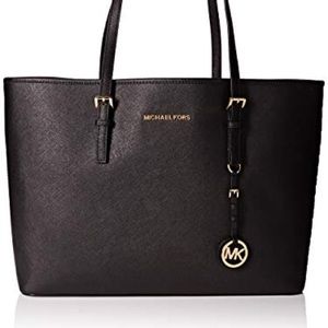 Black Michael Kors Jet Set tote